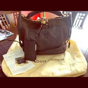 FABULOUS Louis Vuitton Audacieuse MM